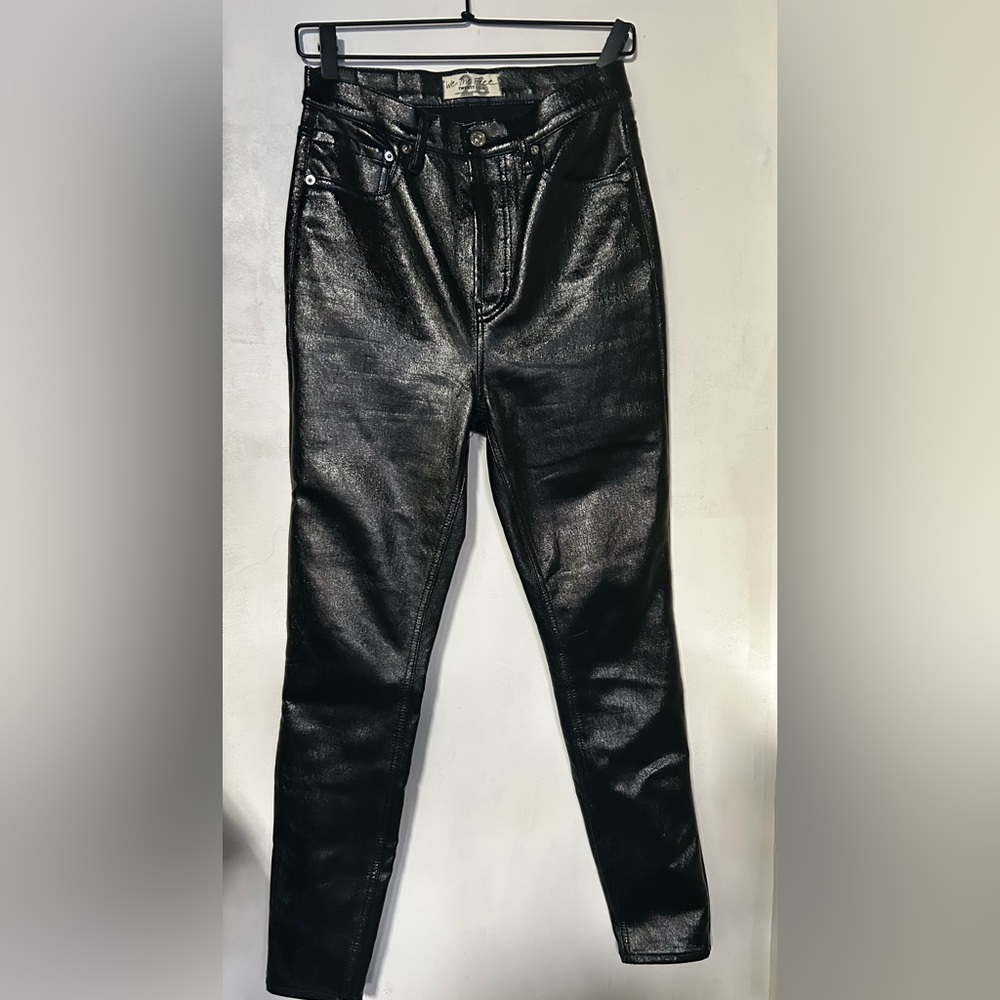 We the Free Phoenix Coated Skinny Jeans in Liquid Black SZ 25 - Picture 5 of 11